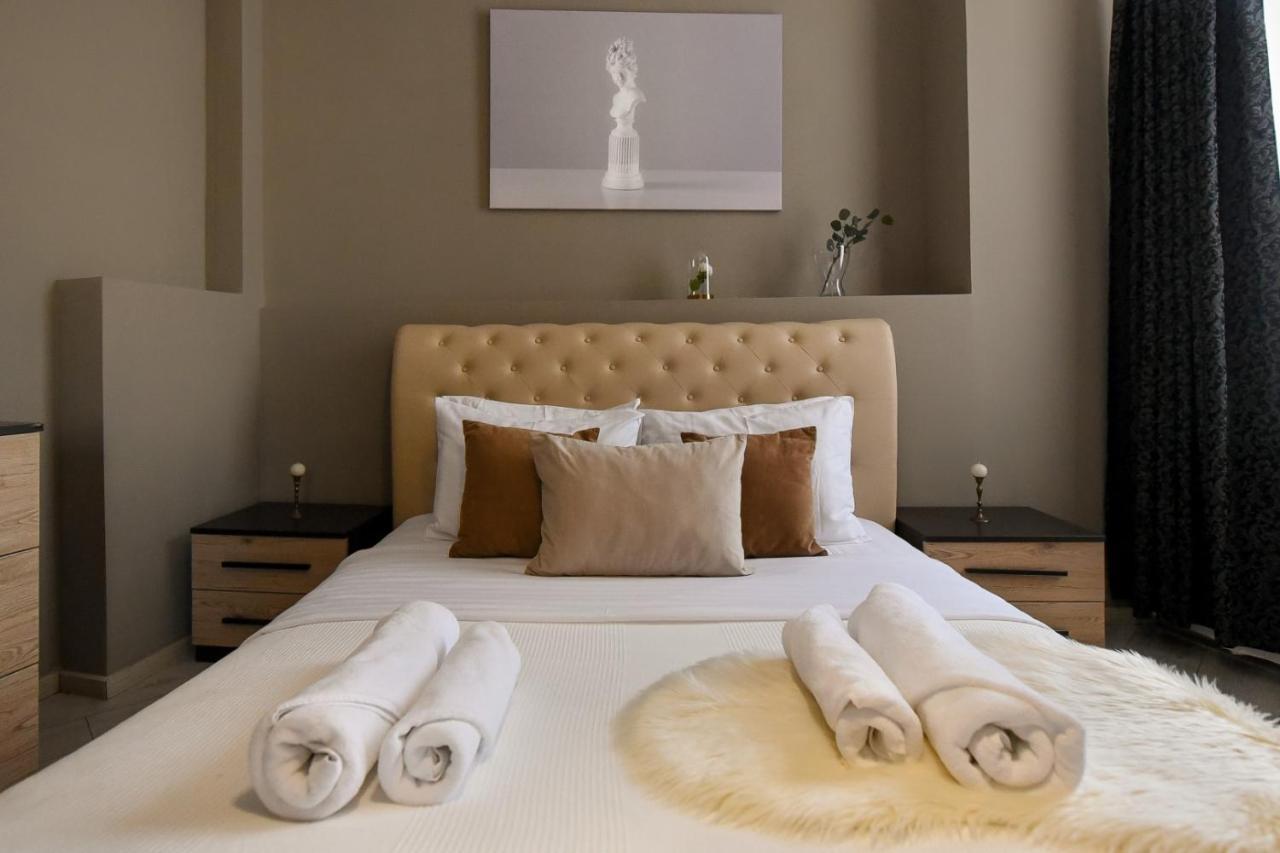 Discover Comfort: Charming & Spacious Apartment In The Old Town Bukurešť Exteriér fotografie
