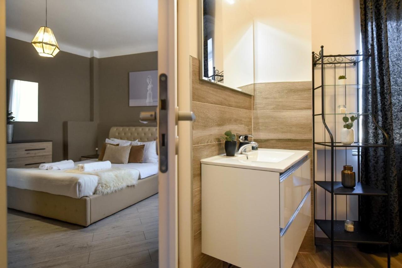 Discover Comfort: Charming & Spacious Apartment In The Old Town Bukurešť Exteriér fotografie